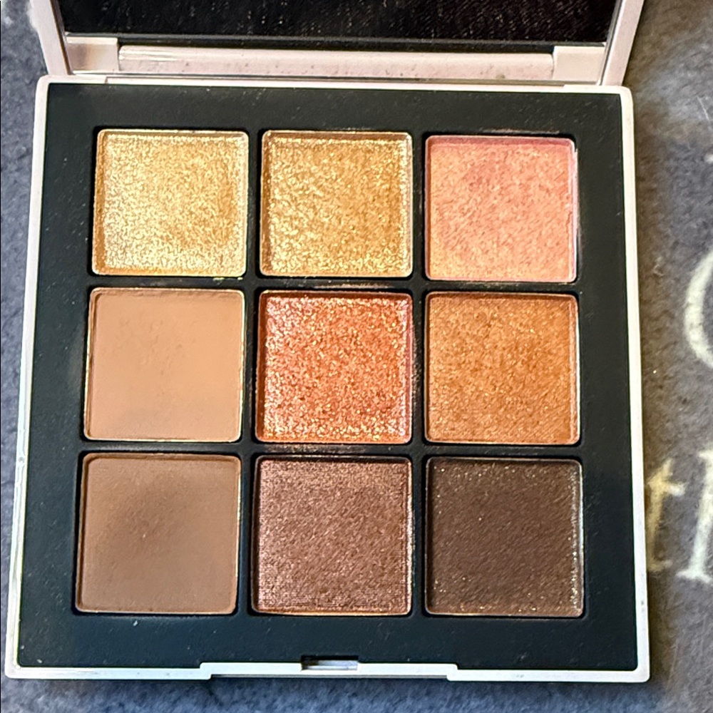 NARS Blush Compact with Coral Accents